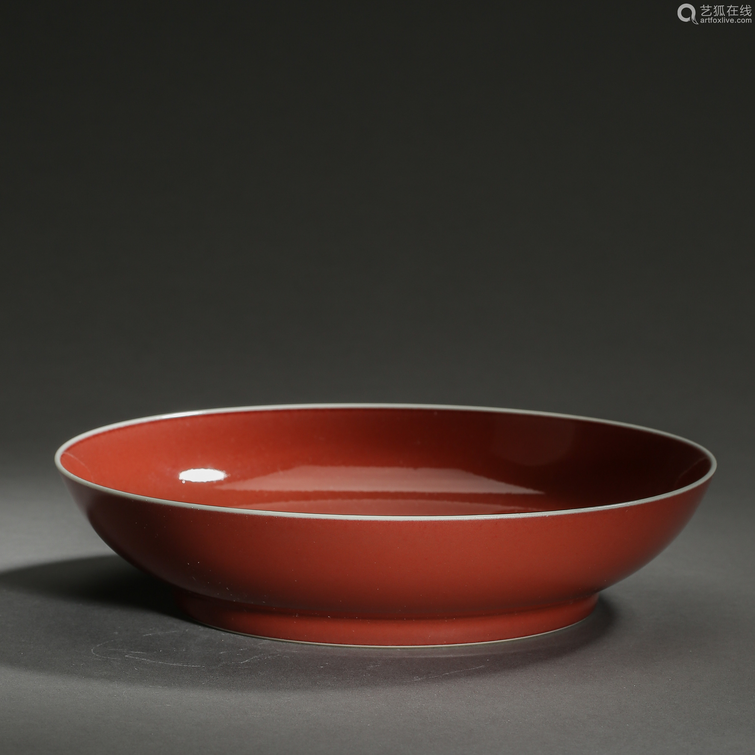 ancient chinese red glazed porcelain plate 中国古代红釉瓷盘