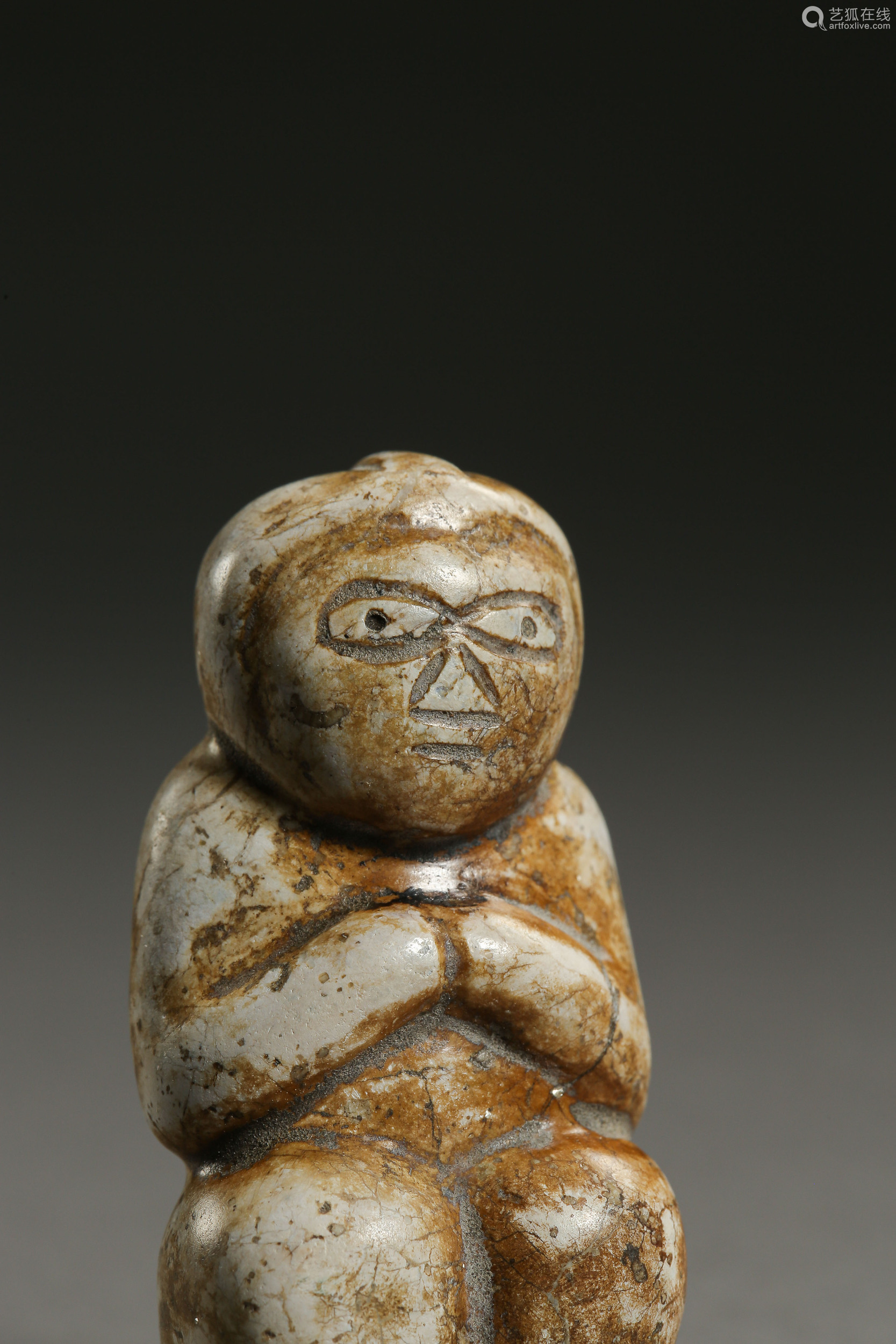 chineseredmountainculturewhitejadehumanfigure中国红山