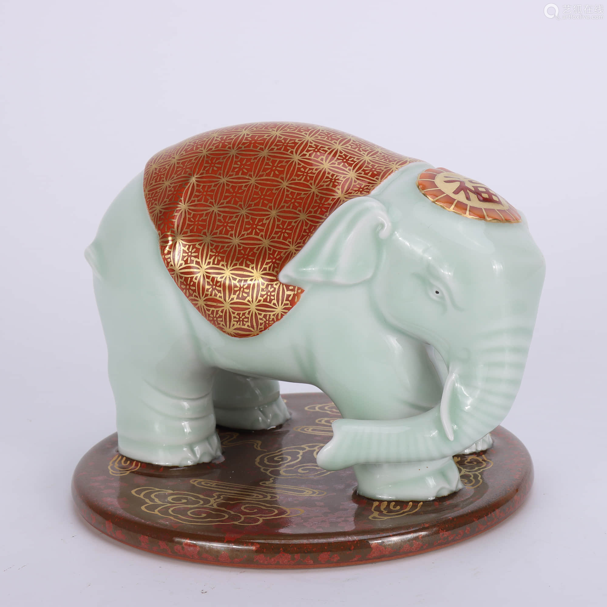 仿生瓷大象apairofchineseporcelainelephants