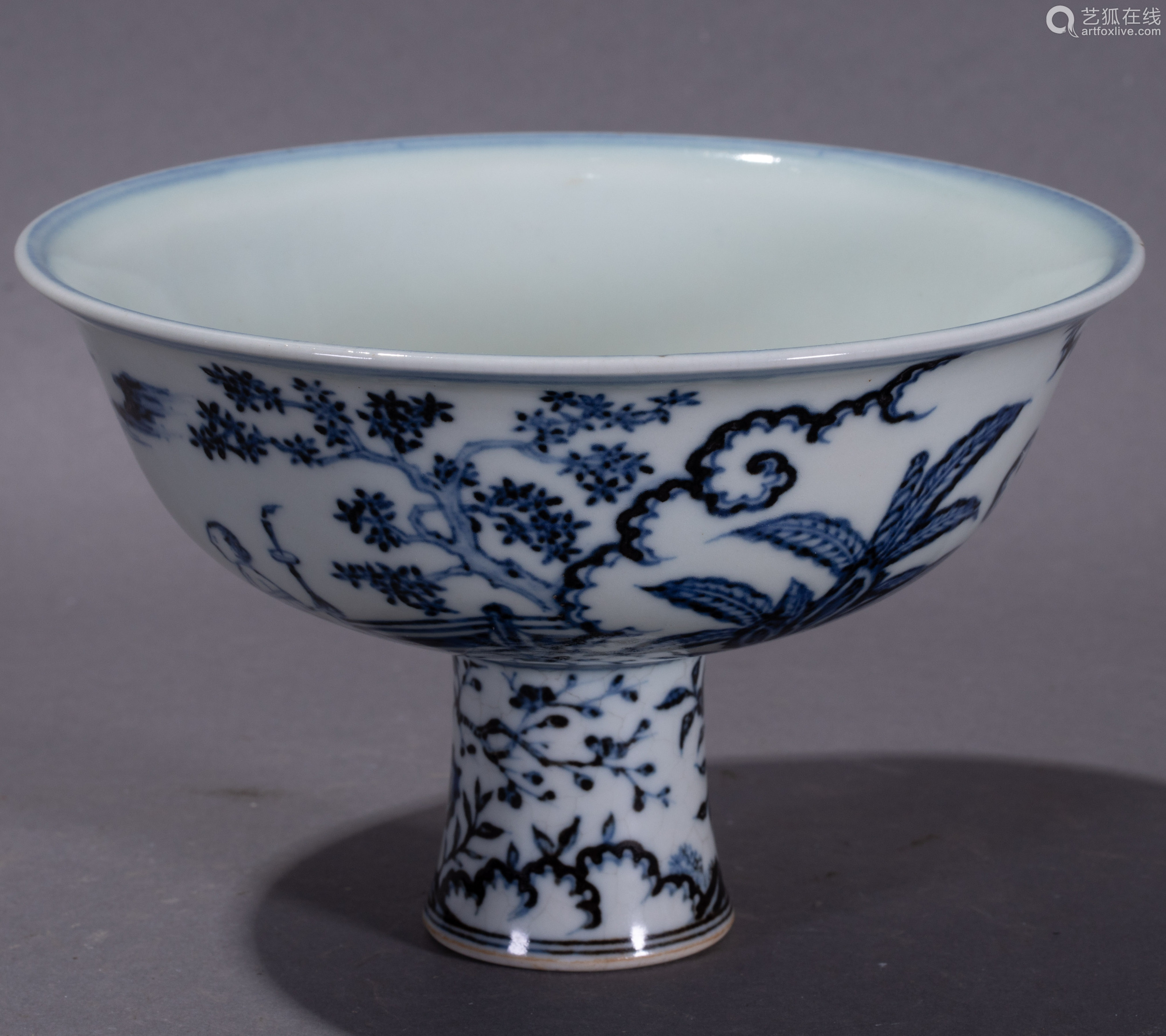 chinese blue and white porcelain stem cup中国古代青花瓷高足杯