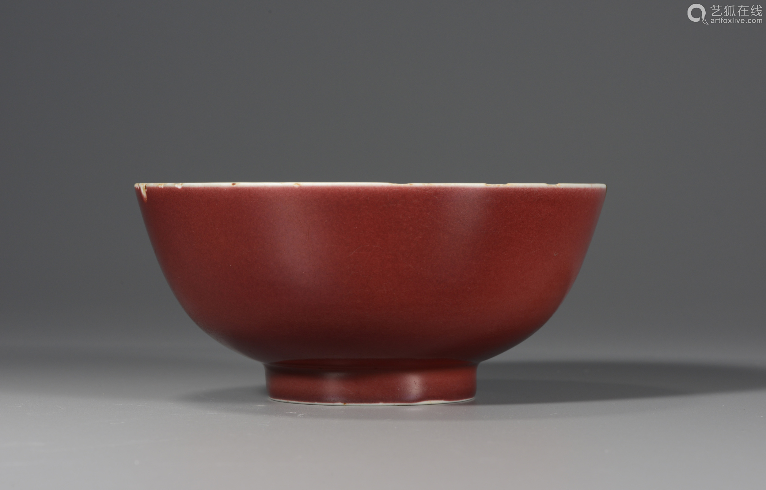 清乾隆霁红釉碗