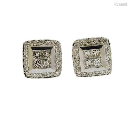 18K Gold Diamond Stud Earrings