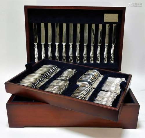 68PC Carrs Sheffield Sterling Silver Flatware Set