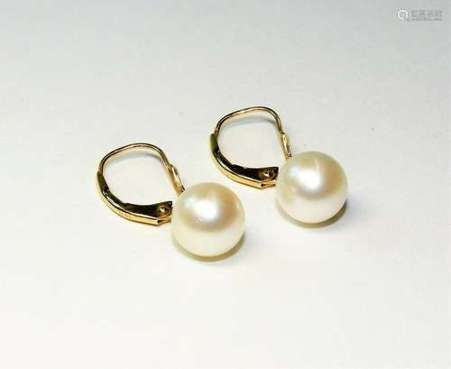 Estate 14K Gold 8mm Elegant Stud Pearl Earrings