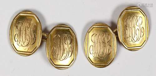 Pair of 14k yellow gold cufflinks