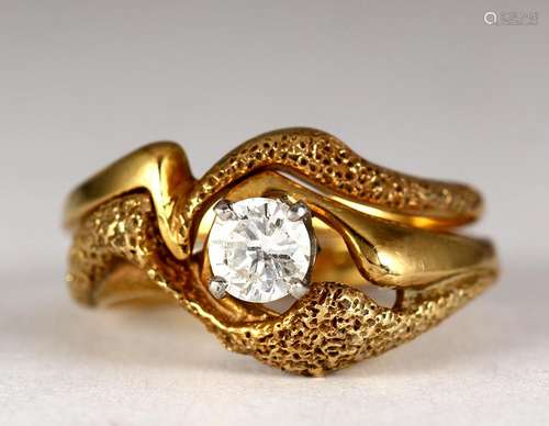 Diamond and 14k yellow gold wedding ring set