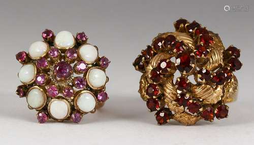 (Lot of 2) Multi-stone, yellow gold bombe rings