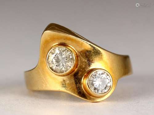 Diamond and 14k yellow gold ring