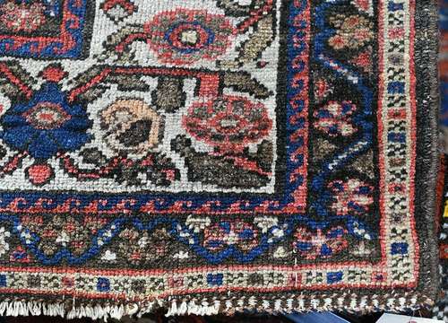 Semi antique Persian Malayer carpet, 4'6