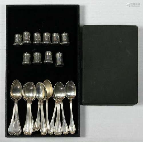 (lot of 19) Associated sterling silver teaspoons,