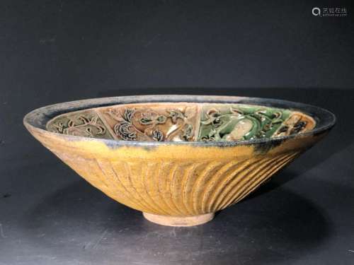 Sancai Glazed Porcelain Bowl