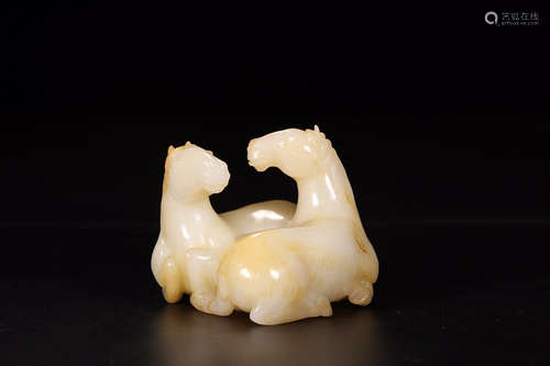 HETIAN JADE DOUBLE HORSE ORNAMENT