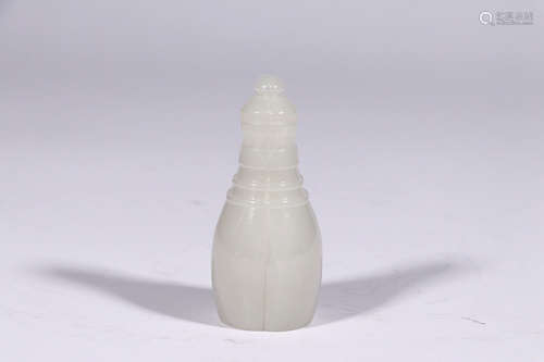 HETIAN JADE SNUFF BOTTLE