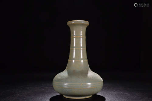 RU LONG-NECK VASE