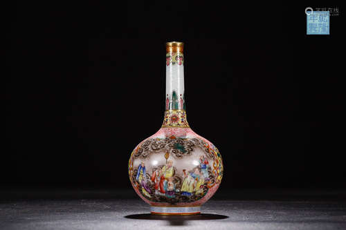 QIANLONG MARK FAMILLE ROSE VASE