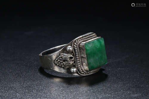 STERLING SILVER JADEITE RING