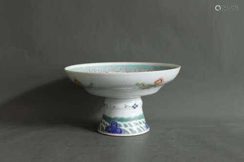 A Chinese Famille-Rose Porcelain Plate