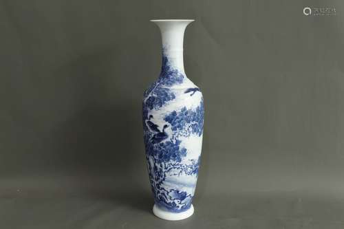 A Chinese Blue and White Porcelain Vase