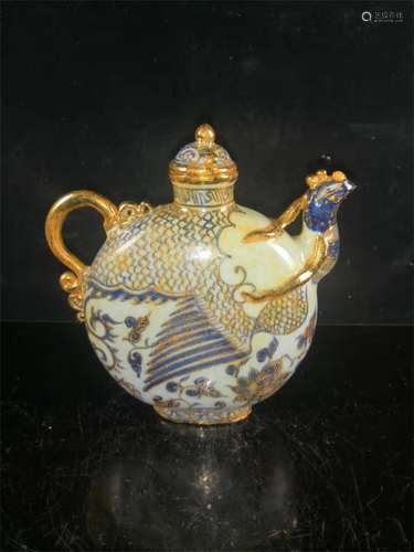 A Chinese Blue and White Porcelain Tea Pot