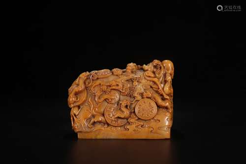 A Chinese Carved Tianhuang Seal