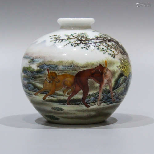 A Chinese Enamel Porcelain Jar