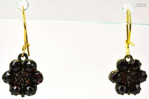 14k Yellow Gold & Antique Rose Cut Garnet Earrings
