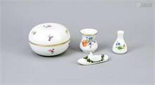 Mixed lot of four ornamental parts, Meissen, 20th