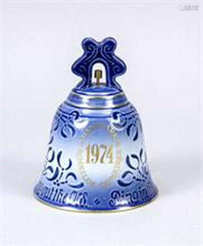 Christmas bell, Bing & Grondahl, Denmark, 1974, blue