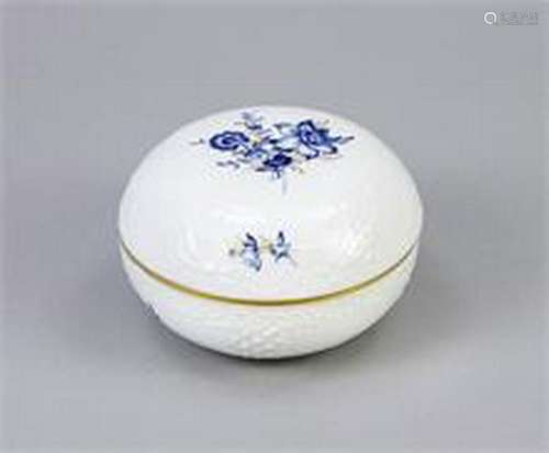 Round lidded box, Meissen, after 1970, 1st quality,