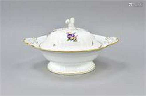 Round lidded terrine, Meissen, mark 1850-1924, 1st