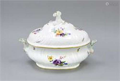 Oval lidded terrine, Meissen, mark 1850-1924, 1st