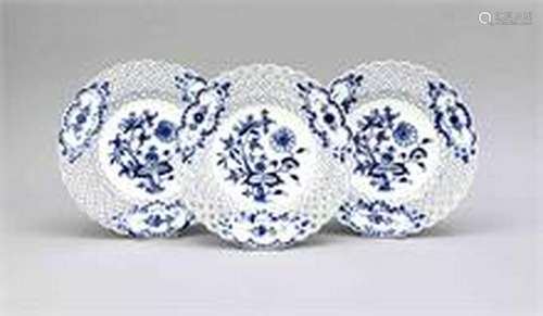 Three plates, Meissen, marks 1850-1924, 1st a. 2nd ch.,