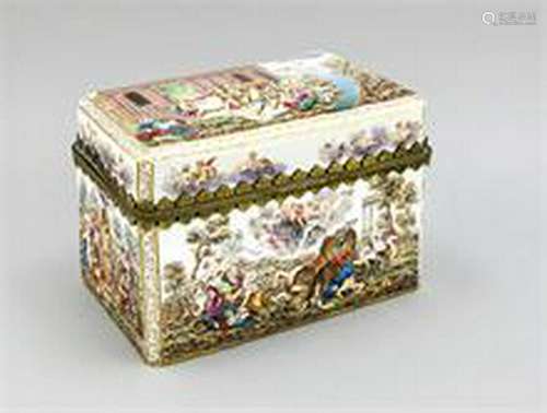 A rare splendid Capodimonte style jewellery box,