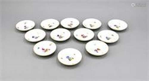 12 small bowls, KPM Berlin, mark 1962-1992, red