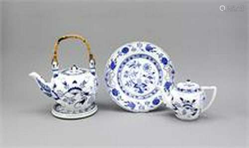 Four pieces onion pattern, 2 teapots, Köppelsdorf,