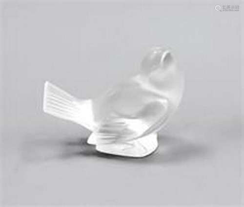 Sitting bird, France, 20th century, Lalique,