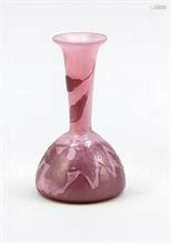 Small vase, 20th century, in the style of Gallé,