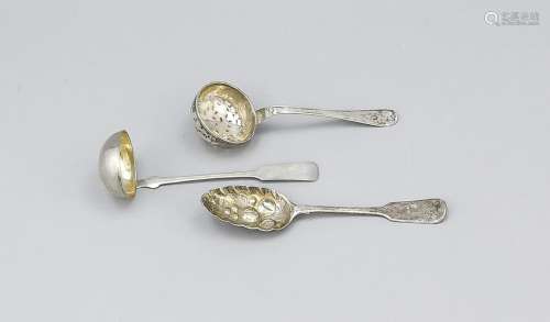 Three pieces serving cutlery, fruit spoon, England,