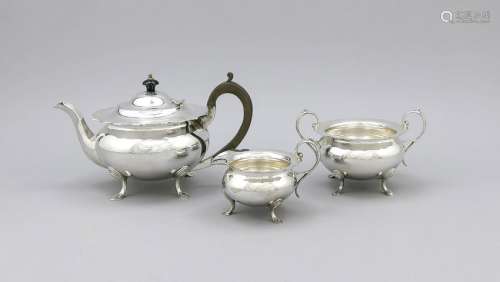 Three-piece tea service, England, 20th cent., plated,
