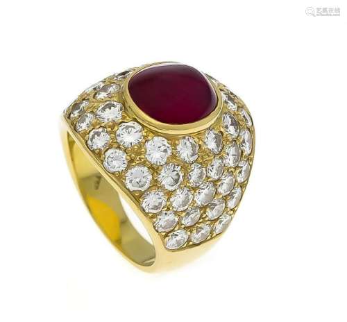 Ruby diamond ring GG 750/000 with an oval ruby cabochon