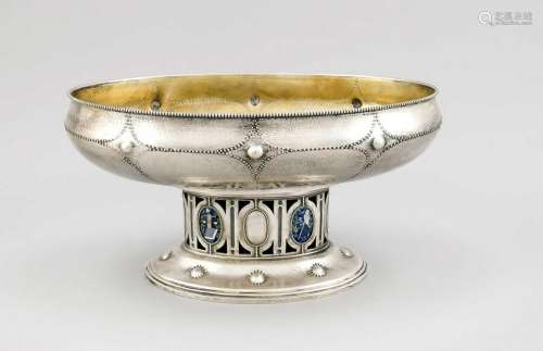 Oval Art Nouveau bowl, German, around 1910, marked C.