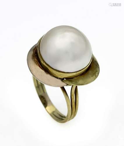 Mabé pearl ring GG / WG 585/000 with a round mabé pearl