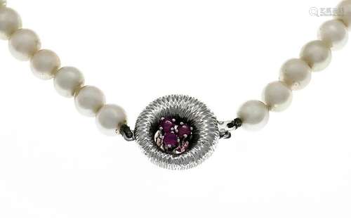 Akoya necklace with buckle WG 585/000 set with 6 rubies