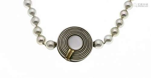 Pearl necklace with interchangeable buckle silver z.