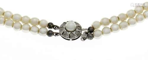 Shell pearl necklace around 1920 with Sling GG / WG