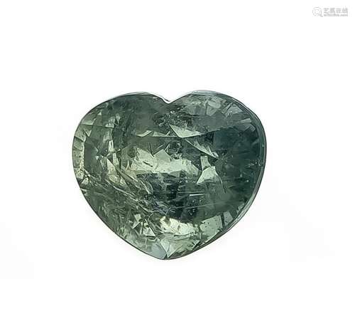 Sapphire Heart, fac., 4.15 ct, light yellowish blue,