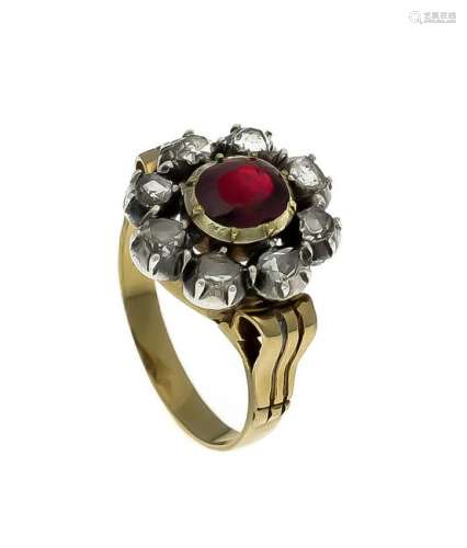 Garnet diamond rose ring GG 585/000 with an oval fac.
