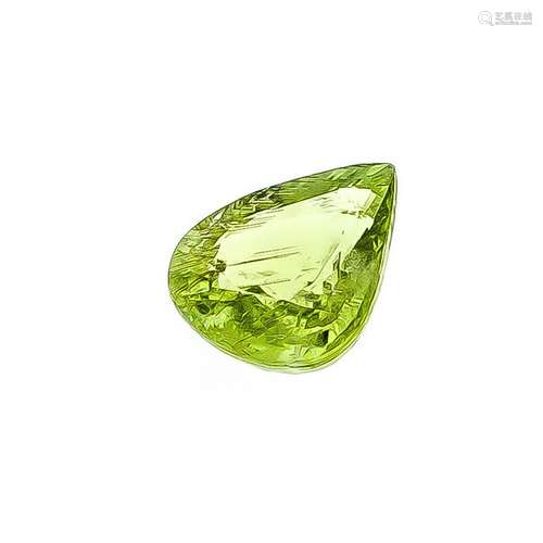 Tourmaline 2.73 ct, drip, luminous, medium green, inner