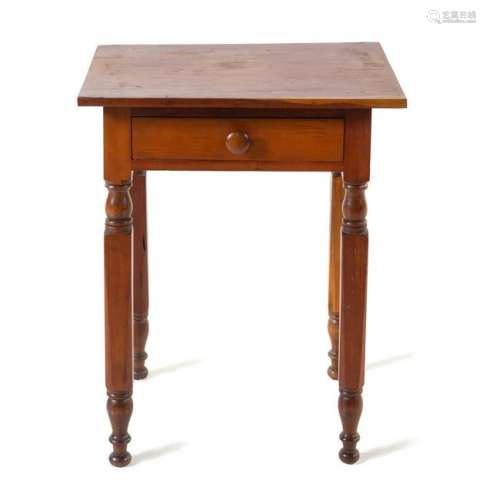 An American Maple Side Table 19TH CENTURY t
