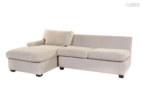 A Contemporary Upholstered Sectional Sofa MITC